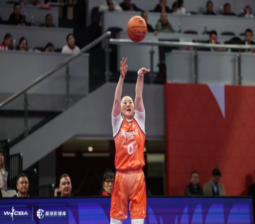 格林快速切,入篮下,轻松越过唐,北京单场官网,单场彩票,彩票平台,在线投注,彩票分析